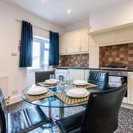 Chesterfield Lodge - 2 Bedroom Apartment Near Chesterfield Town Centre Екстер'єр фото