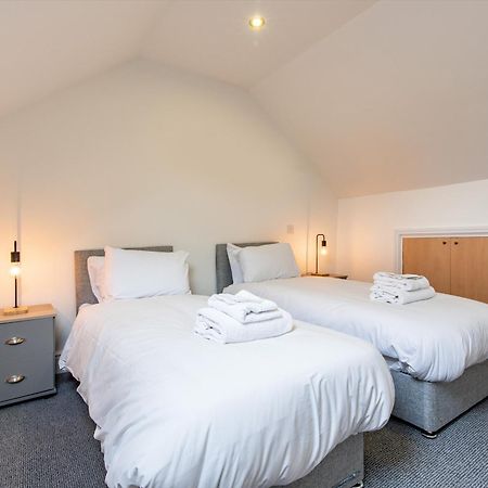 Chesterfield Lodge - 2 Bedroom Apartment Near Chesterfield Town Centre Екстер'єр фото