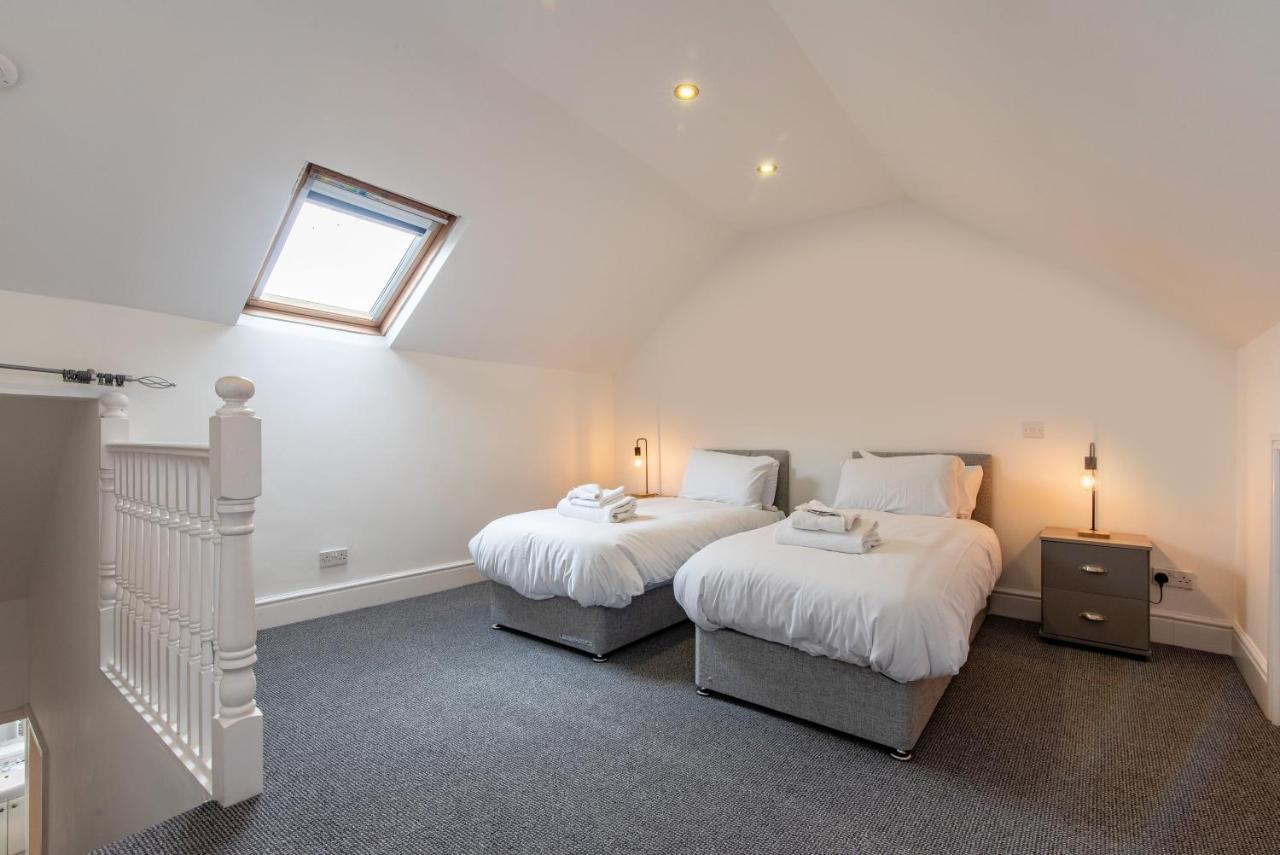 Chesterfield Lodge - 2 Bedroom Apartment Near Chesterfield Town Centre Екстер'єр фото