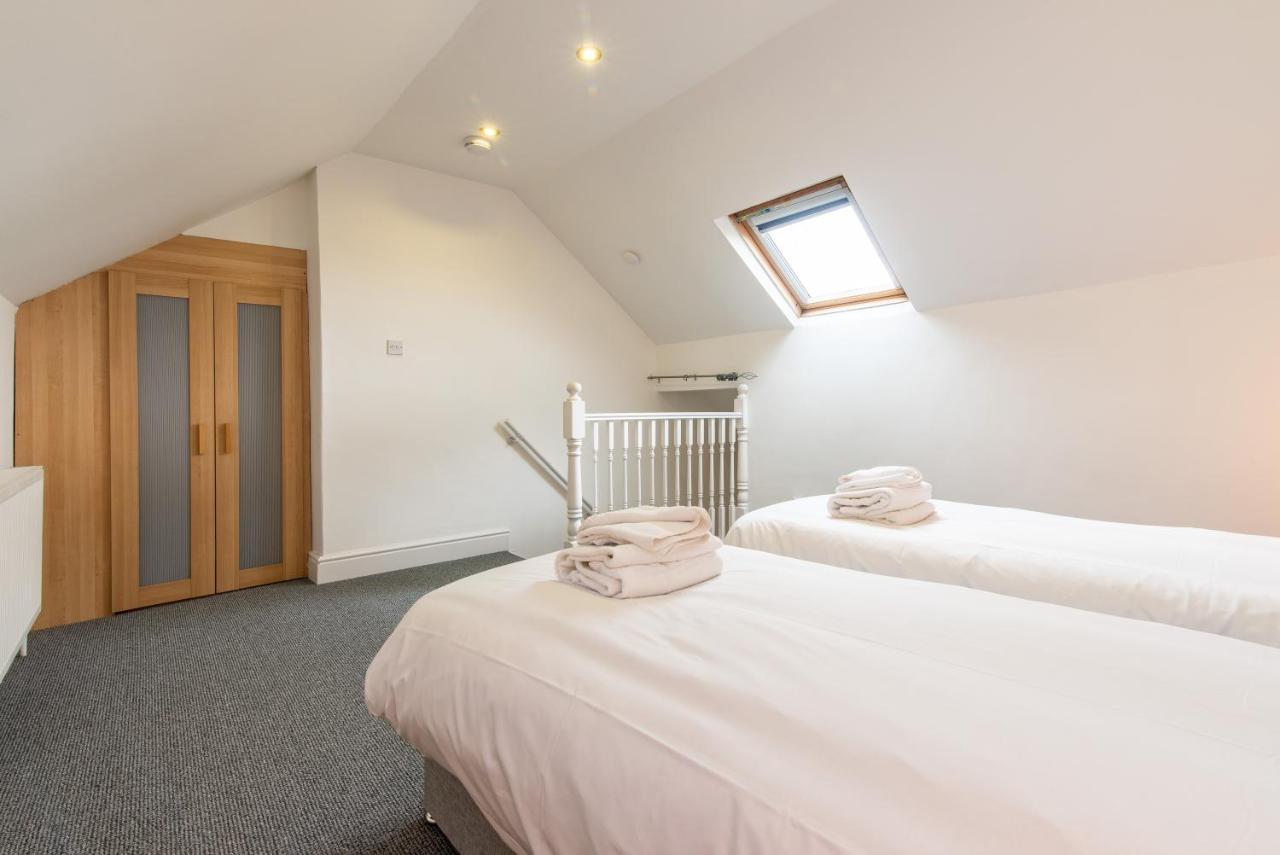 Chesterfield Lodge - 2 Bedroom Apartment Near Chesterfield Town Centre Екстер'єр фото